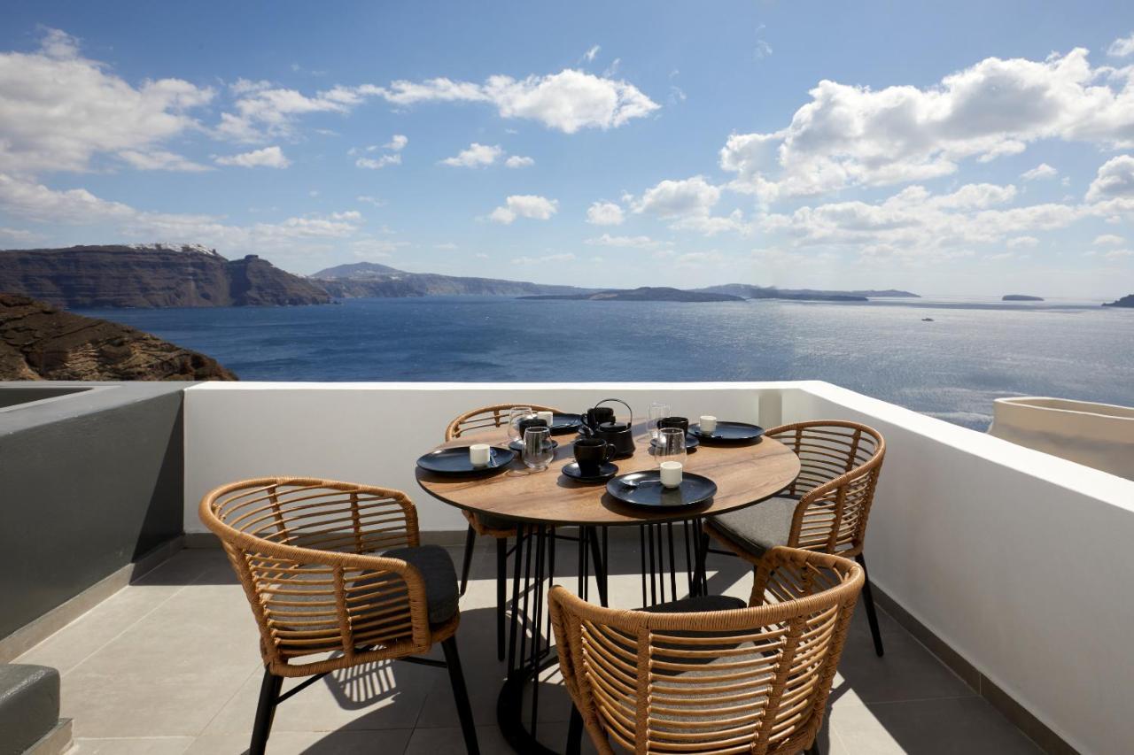 Allure Breeze Suites Oía Exterior photo