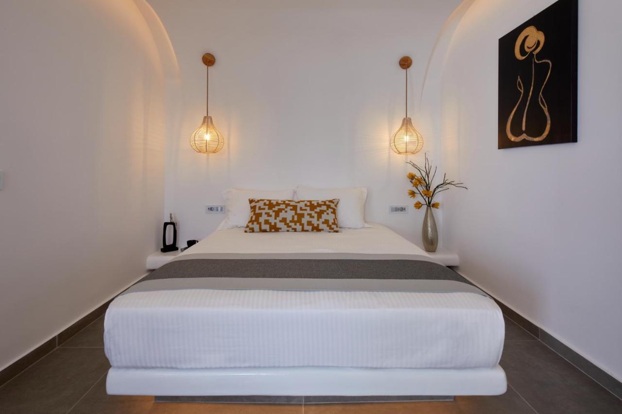 Allure Breeze Suites Oía Exterior photo