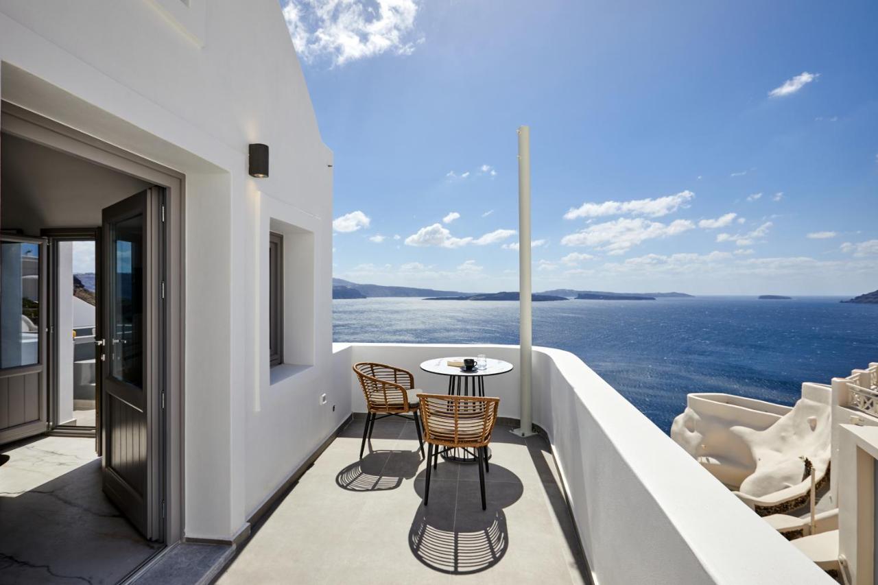 Allure Breeze Suites Oía Exterior photo