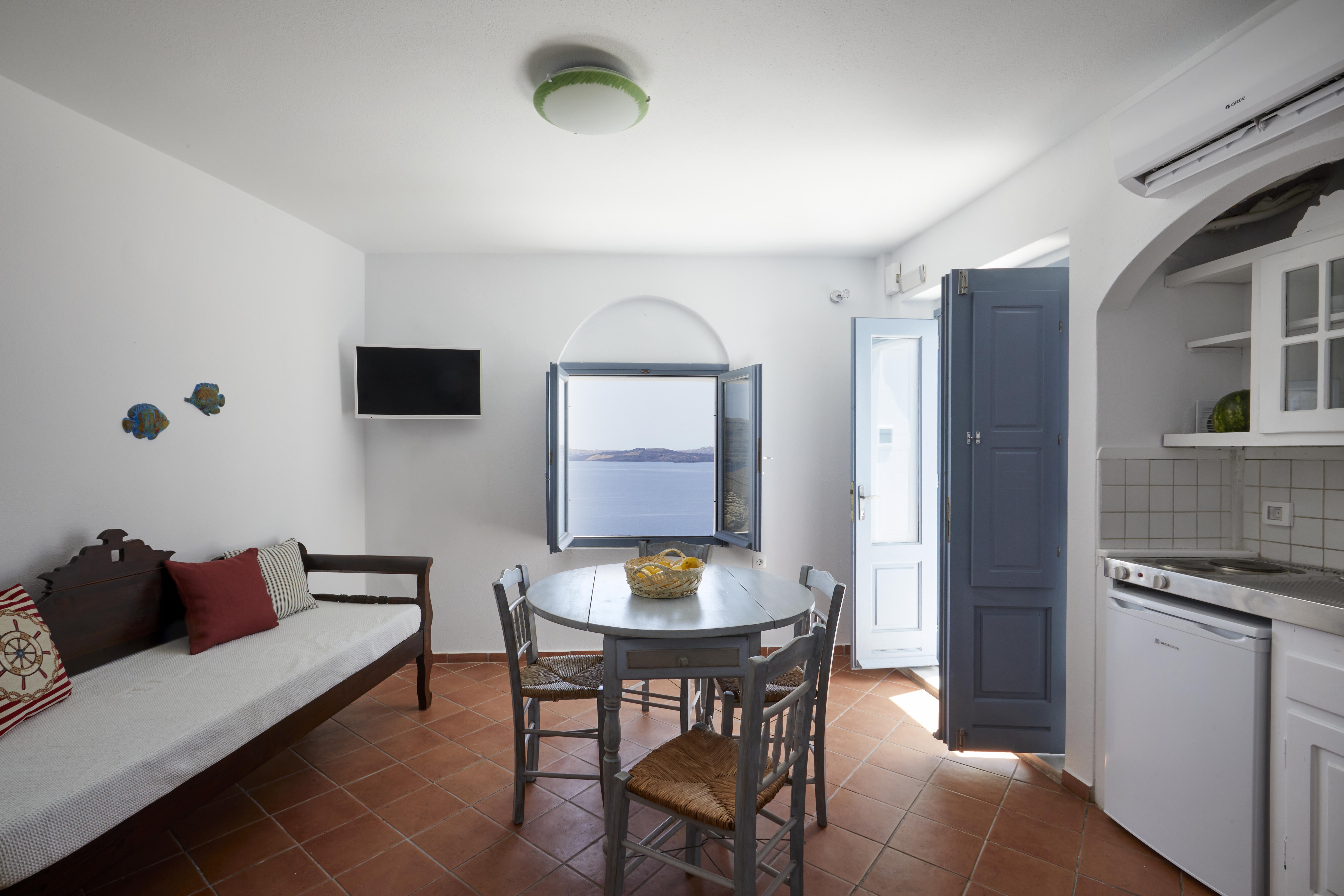 Allure Breeze Suites Oía Exterior photo