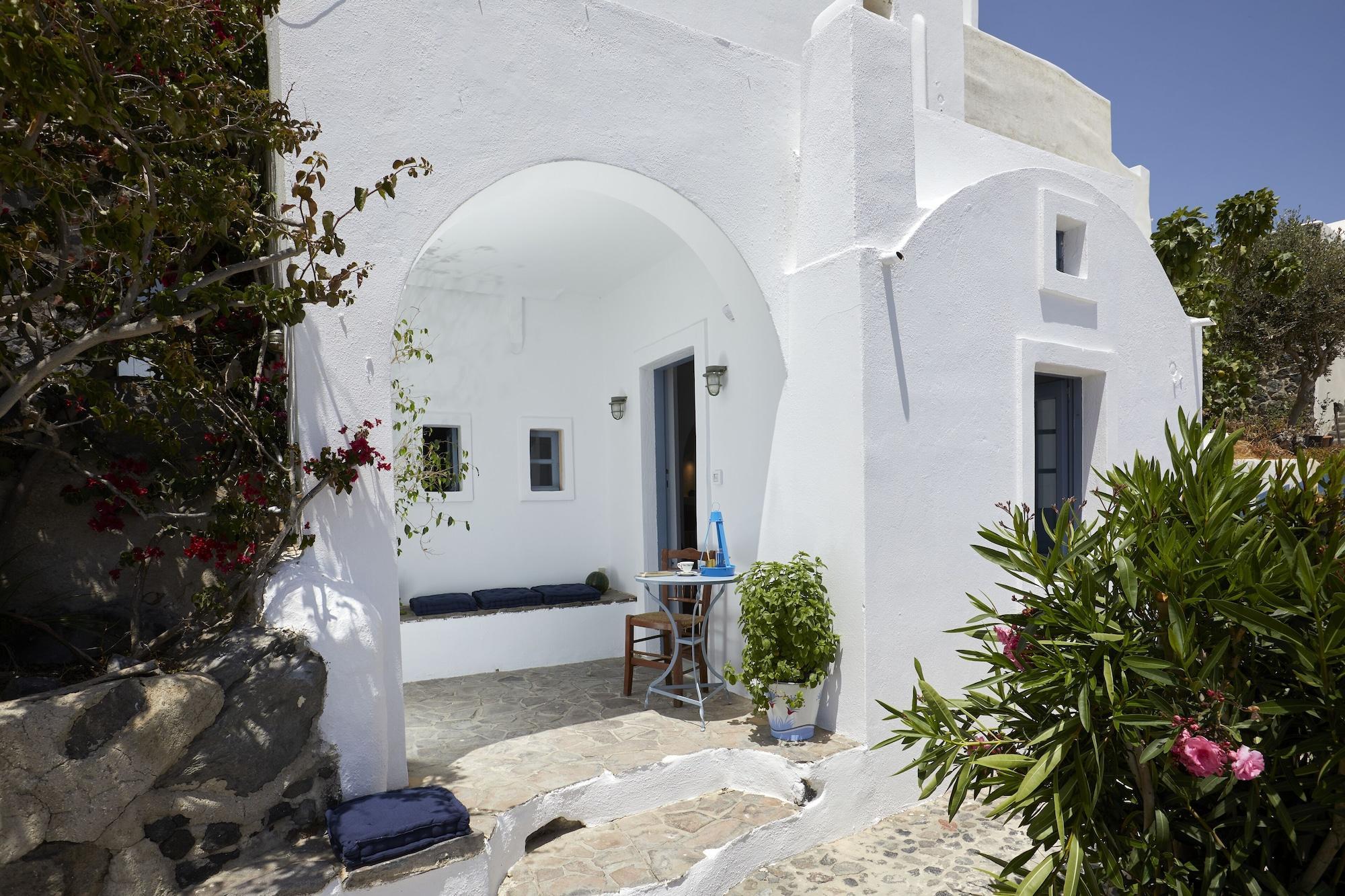 Allure Breeze Suites Oía Exterior photo