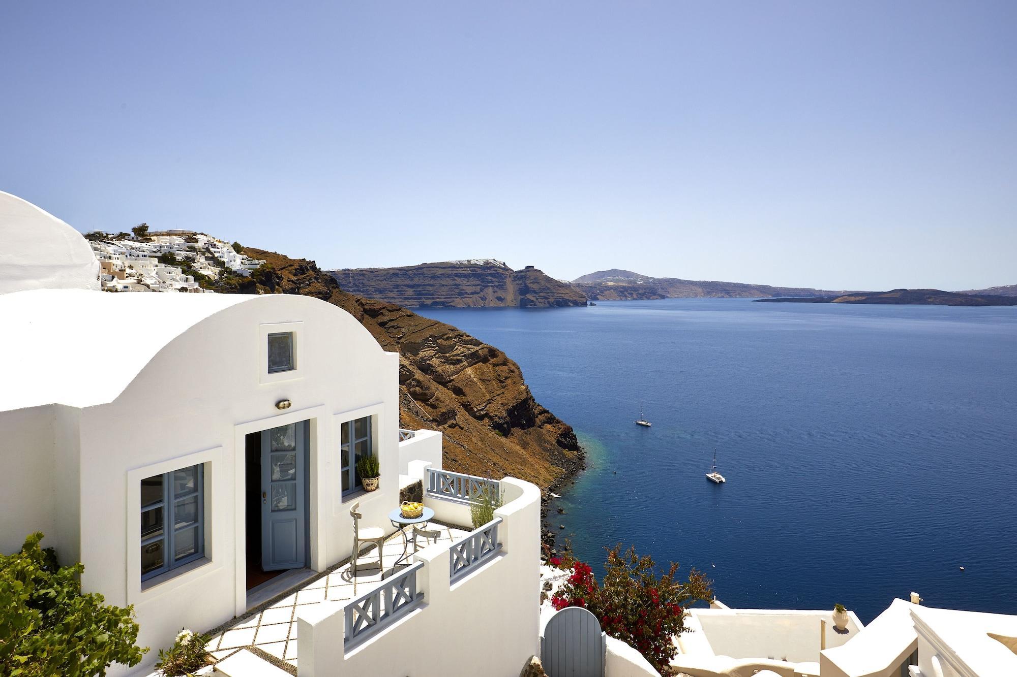 Allure Breeze Suites Oía Exterior photo